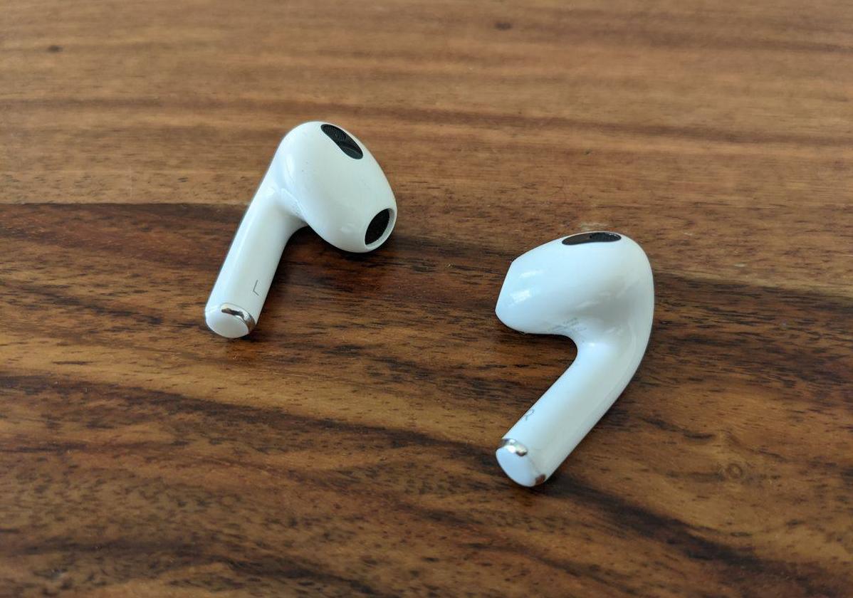 Buscar mis airpods: unos auriculares robados llevan a un doble secuestro con 14 detenidos