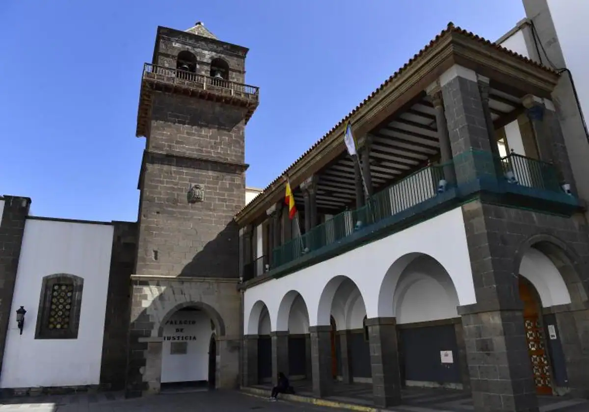 Ratifican 9 años de cárcel por rociar con gasolina y quemar a un vecino en Tenerife
