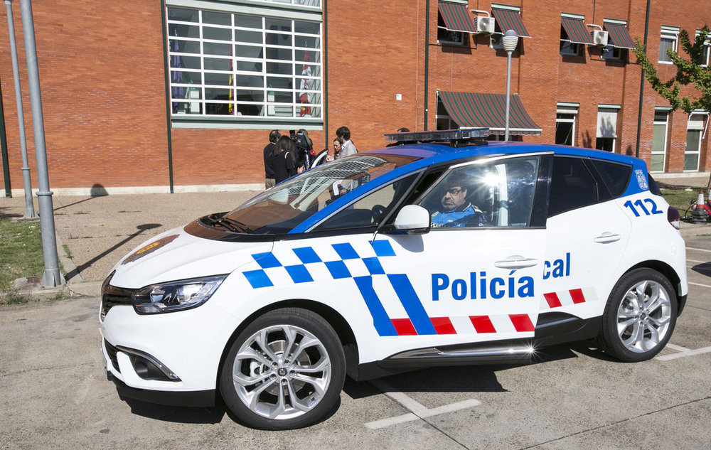 Un operario accidentado tras cortarse antebrazo con una sierra
