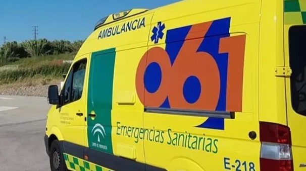 Herido un hombre de 80 años tras caerle encima el tejado de una vivienda