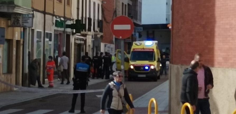 Hombre sufre paro cardiorrespiratorio en plena calle de Zamora y genera conmoción en la zona.