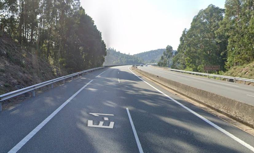 Incendio en camión de gasoil agrícola obliga al cierre de la autopista AP-9