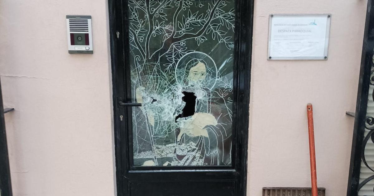 Causan destrozos al querer robar en la iglesia de Santa Maria de Gardeny, en Lleida