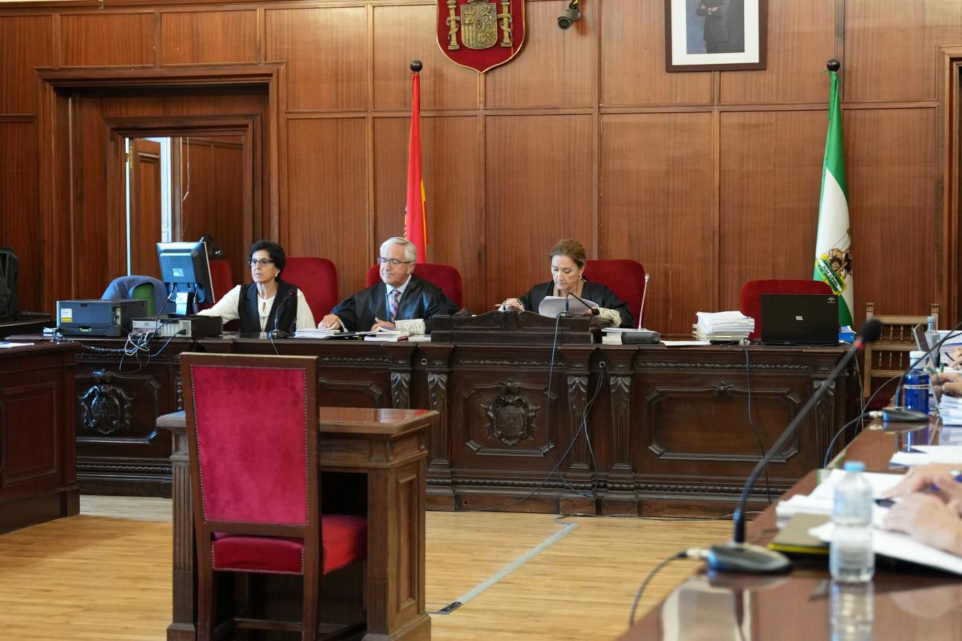 Un momento del juicio. - EP