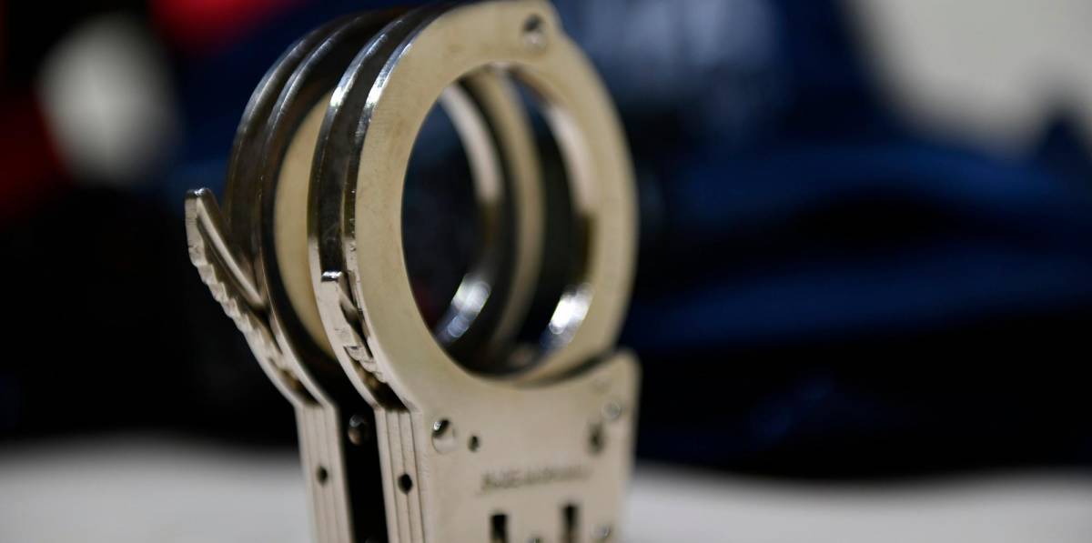 Juicio en la Audiencia de Tarragona: Hombre enfrenta 23 años de prisión por matar a su pareja en Cambrils tras asfixiarla y propinarle golpes