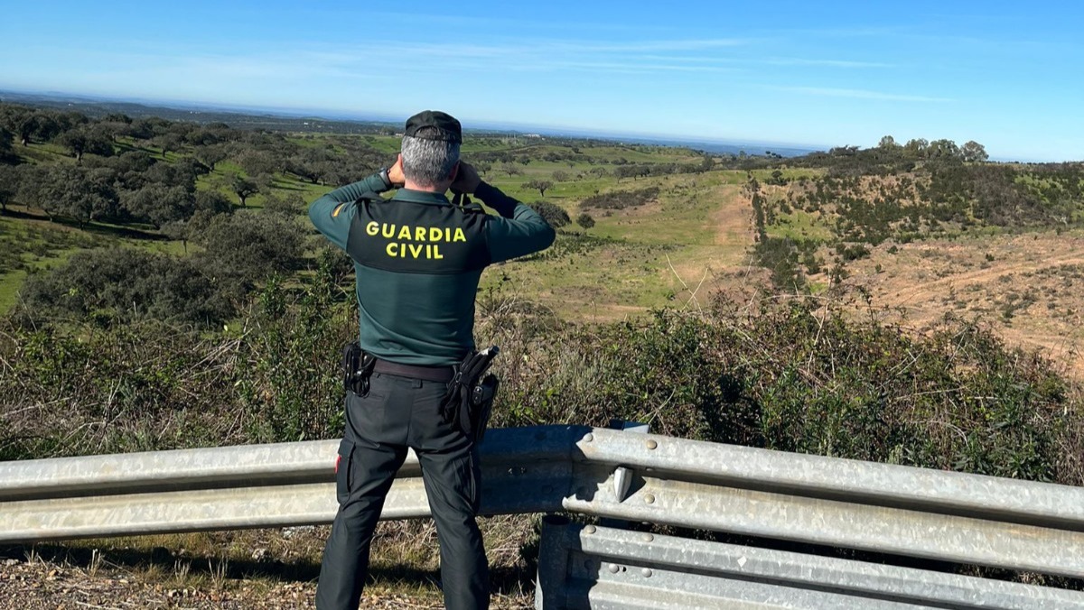 Dos investigados en la Sierra por utilizar armas durante una montería sin licencia