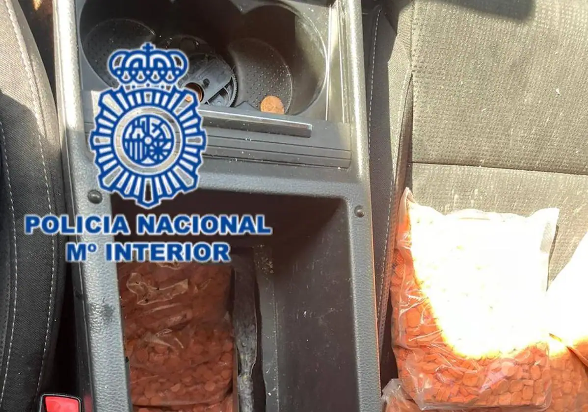 La Policía Nacional intercepta 37.950 pastillas de éxtasis en un vehículo y detiene a dos hombres tras una persecución en Murcia