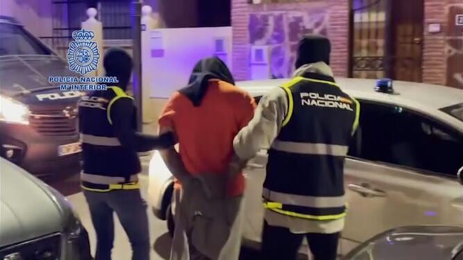 Lanjarón pide "tranquilidad" a sus vecinos tras las detenciones por el ataque a Vidal-Quadras y felicita a la policía
