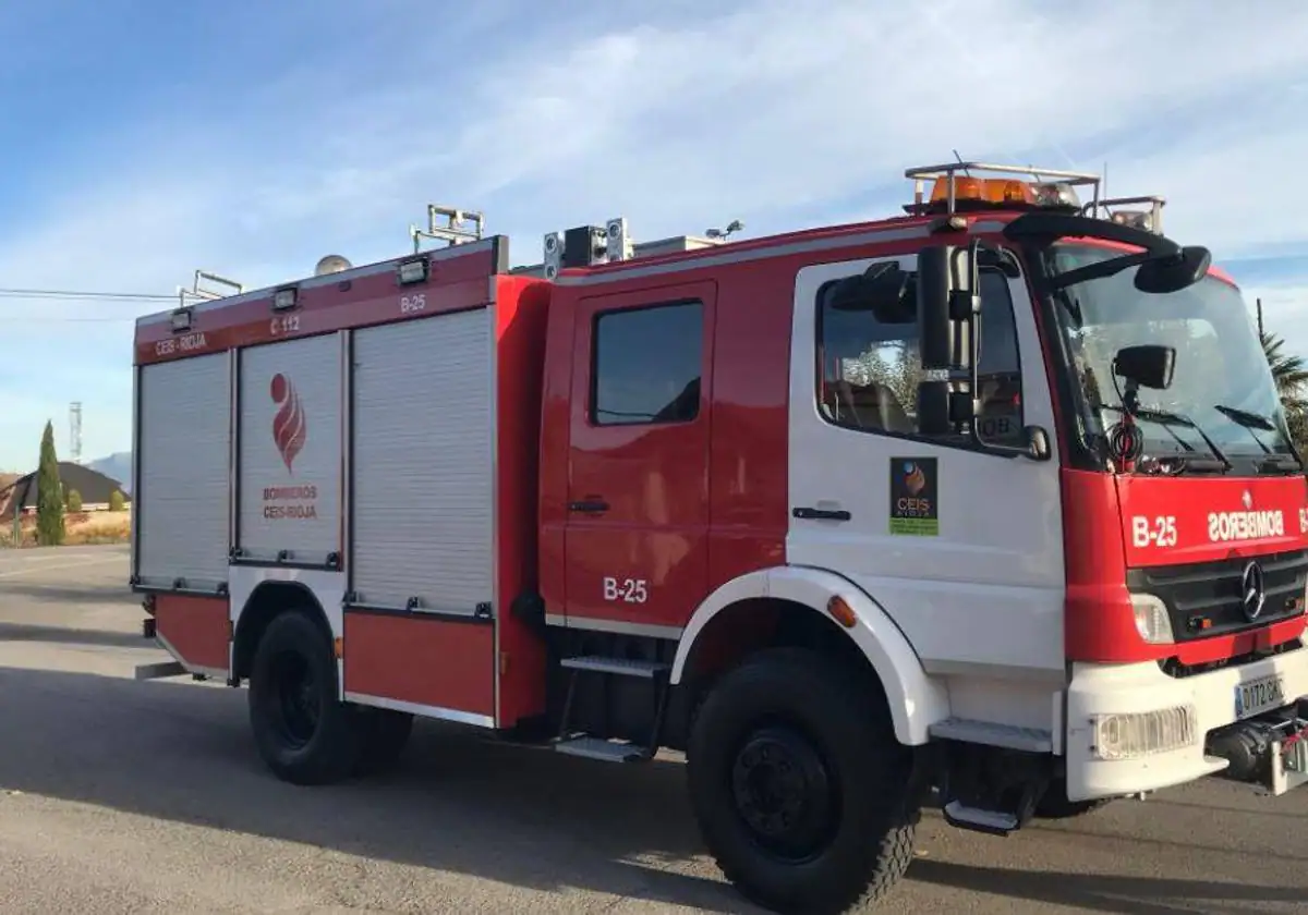 Trasladado un hombre al San Pedro tras el incendio de su cocina