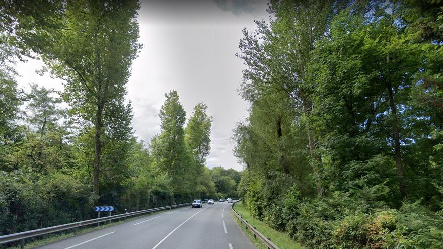Un motorista se rompe la cadera en Irun tras sufrir un accidente