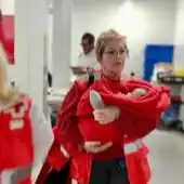 Llega una patera a los Arenales con una bebé y siete adultos