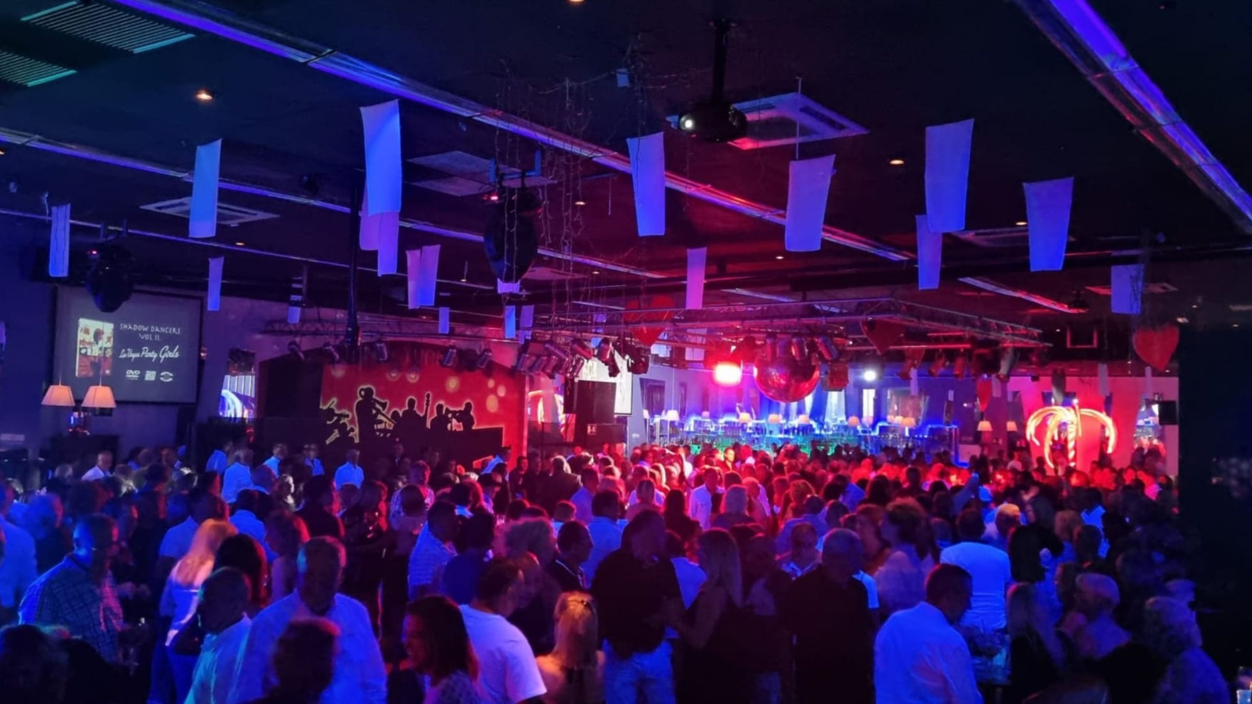 Nuevo incidente en discoteca de Atalayas: cortocircuito provoca incendio en local Nocturno