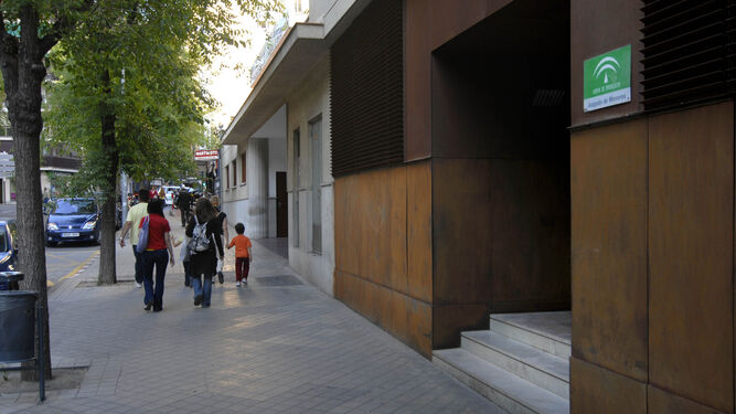 Ordenan el ingreso en un centro cerrado para un adolescente acusado de violar a otra menor en Salobreña