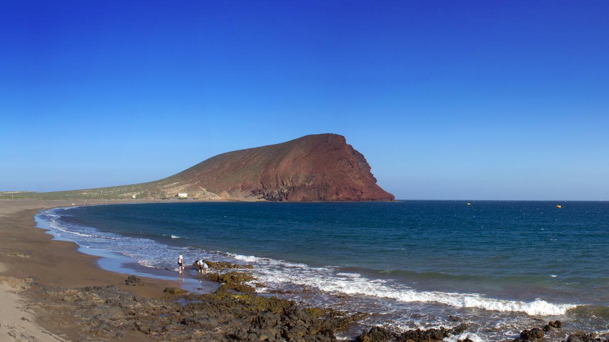 Rescatadas dos personas en apuros en la playa de La Tejita en Tenerife