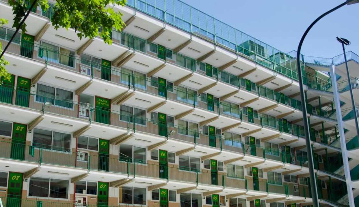 Roban los móviles de varios estudiantes en una clase de ESO de un colegio privado de Palma