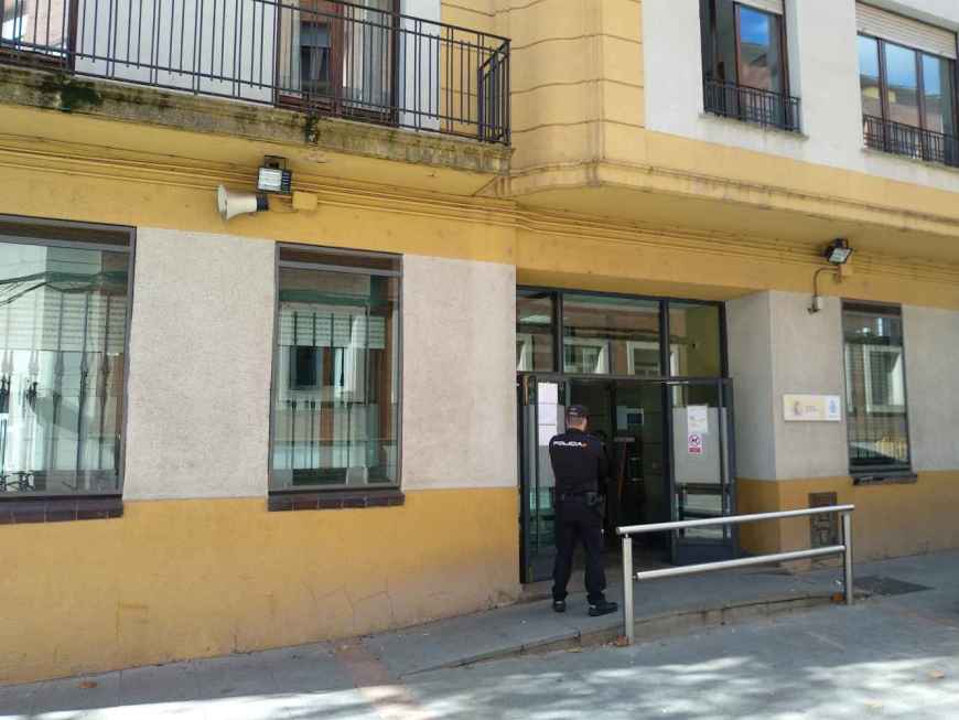 Detenidas siete personas por falsedad documental