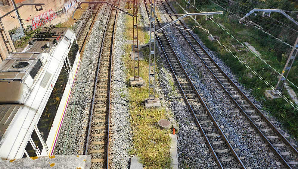 Muere un hombre de 51 años arrollado por un tren en Santander