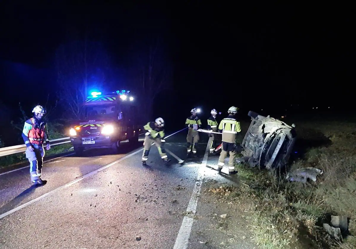 Sucesos Burgos: Un muerto y dos heridos en un accidente en La Puebla de Arganzón