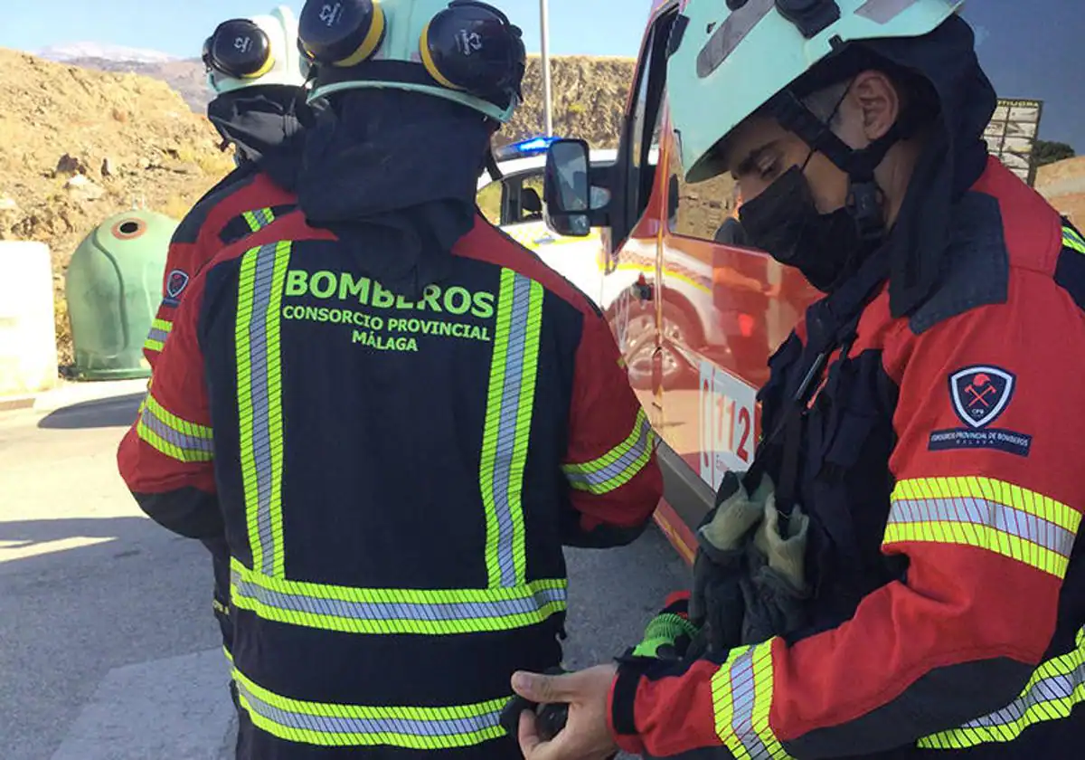 Sucesos Málaga: Fallece al salirse su coche de la vía y caer por un terraplén en Cómpeta