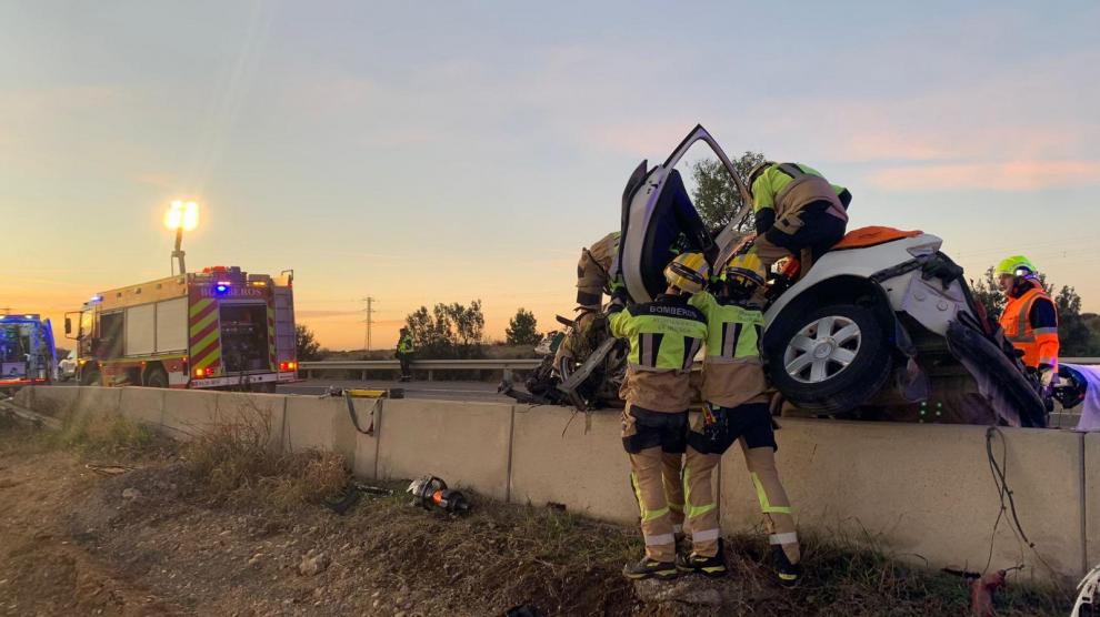 Trágico accidente en Huesca: una joven fallece y dos personas resultan heridas en colisión frontal en la N-240