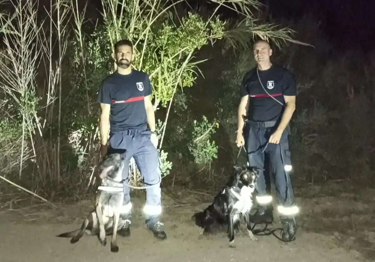Desaparecidos en Alicante | La unidad canina de los bomberos de Alicante rescata a una mujer de 86 años con alzhéimer