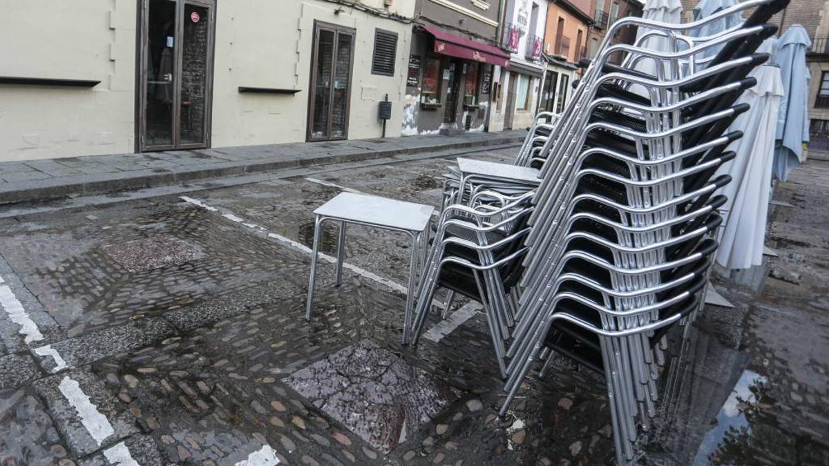 Una terraza recogida de un establecimiento hostelero.