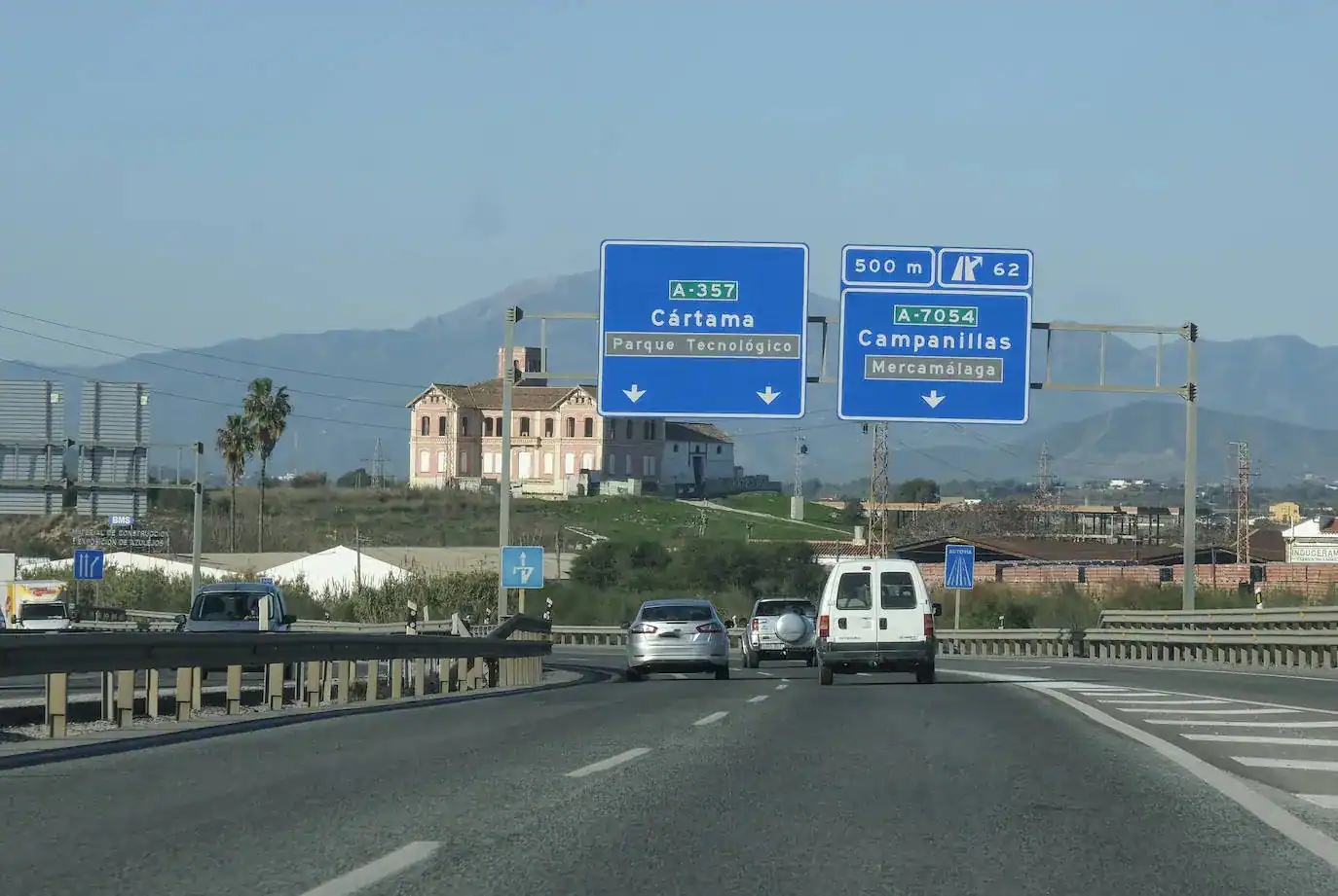 Una colisión entre dos coches en Málaga esta Nochebuena deja cinco heridos