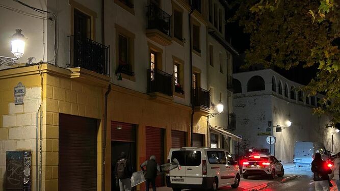 Coche de Policía en Carrera del Darro.
