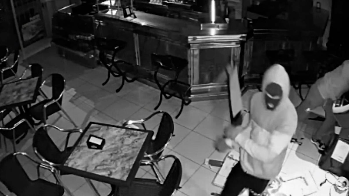 Detenidas cinco personas en Tenerife por 49 robos en máquinas tragaperras y establecimientos comerciales