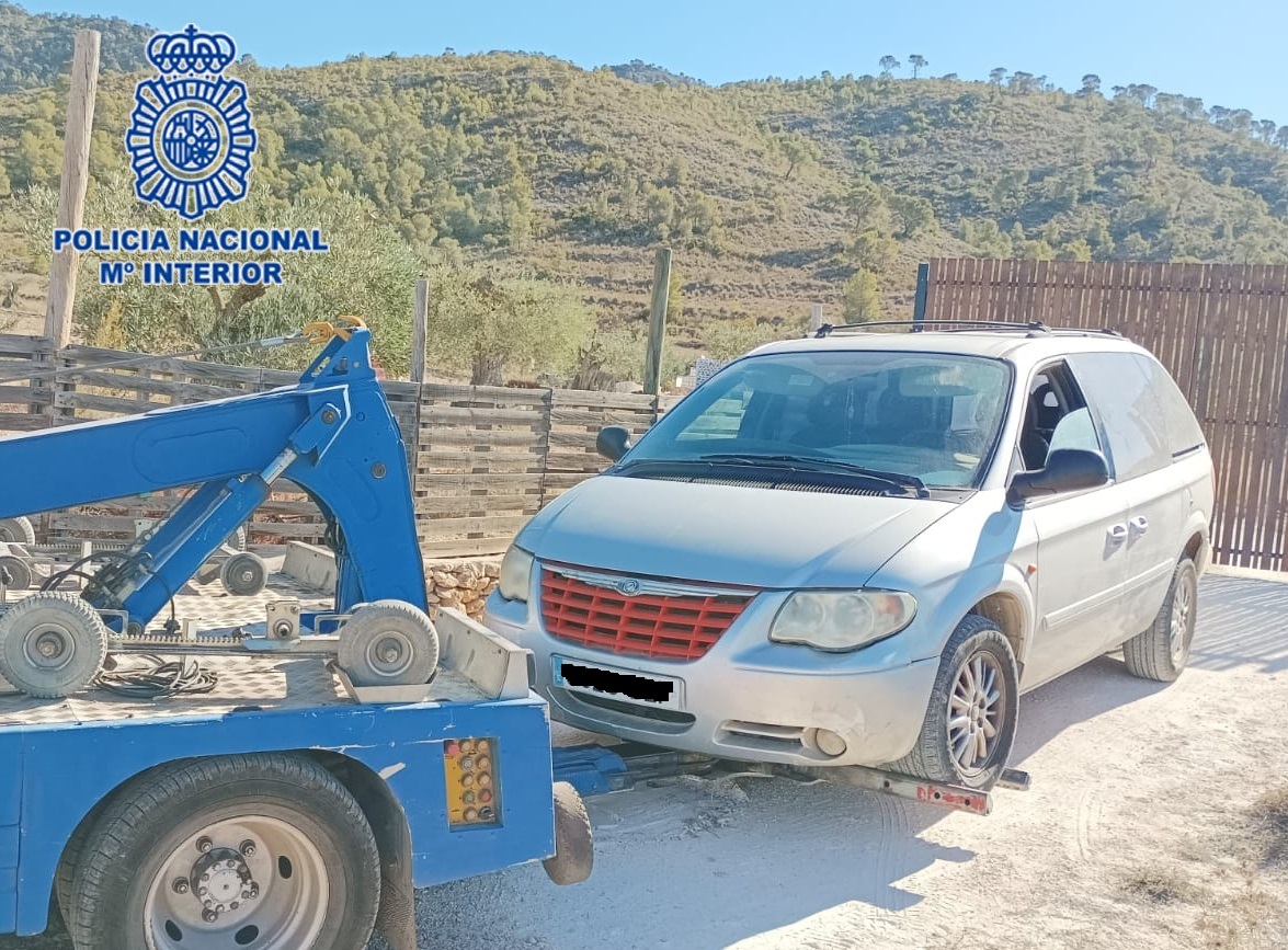 Detenido por atropellar y embestir a un hombre en una gasolinera de Murcia