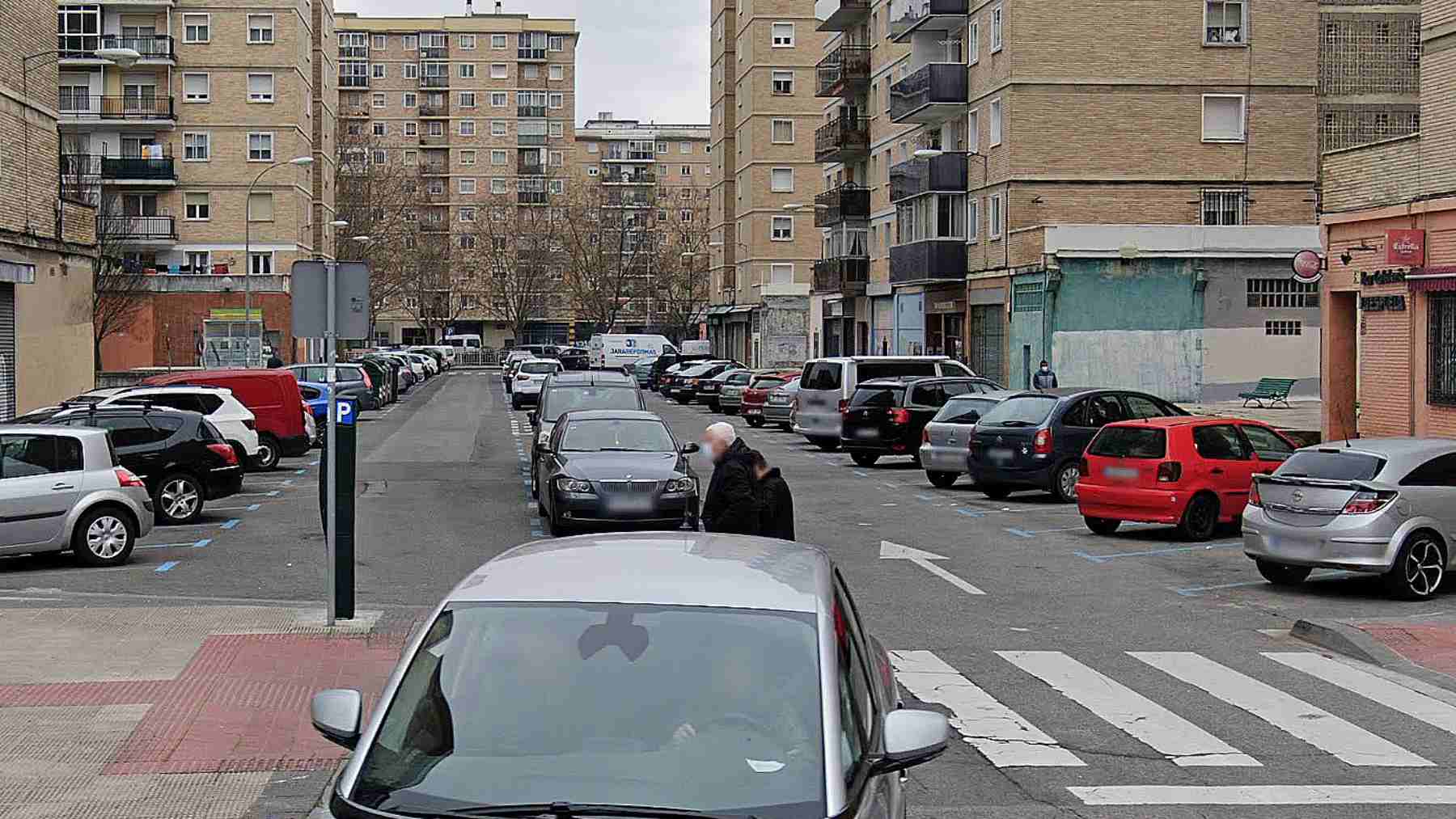 Vandalismo en Pamplona: detenido tras causar daños en multitud de coches aparcados en la calle