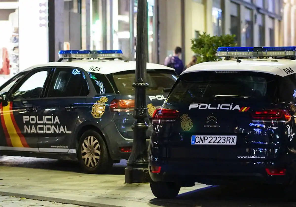 Detienen a dos mujeres en Salamanca por hurto de prendas de vestir en un establecimiento