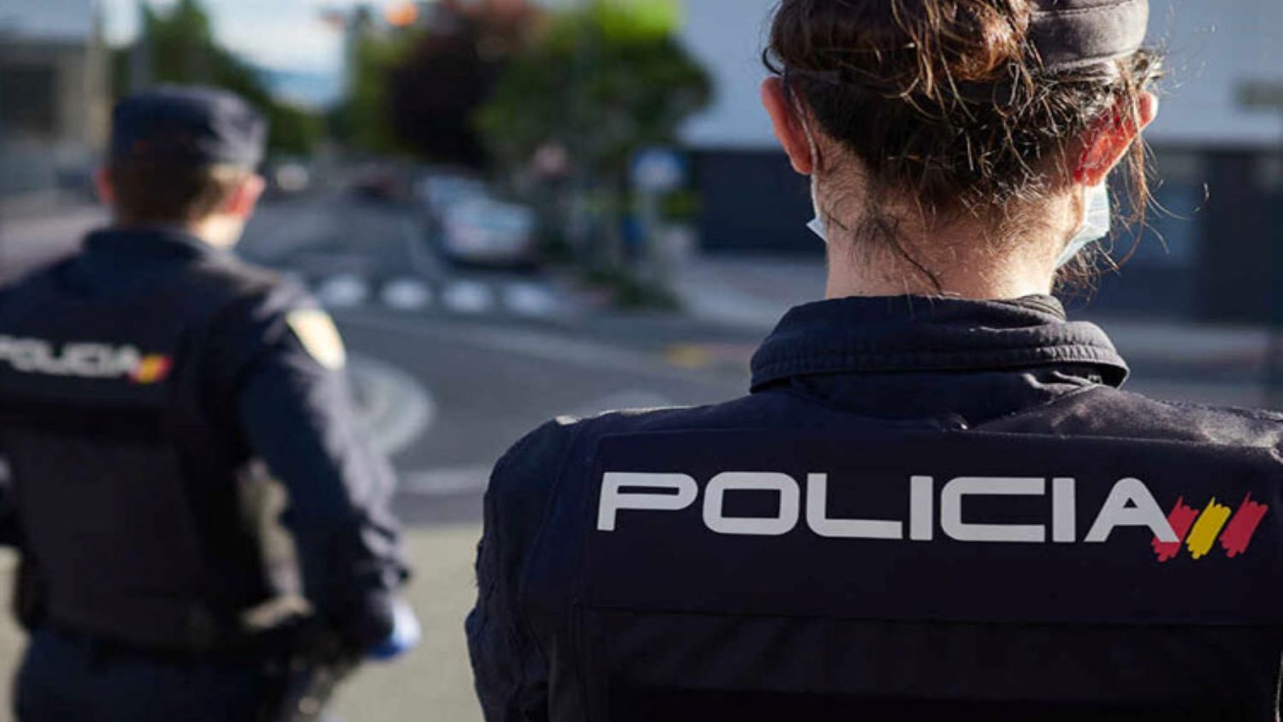 Detenido un menor de edad que acababa de intentar robar a un hombre cuando salía de un bar en Palma