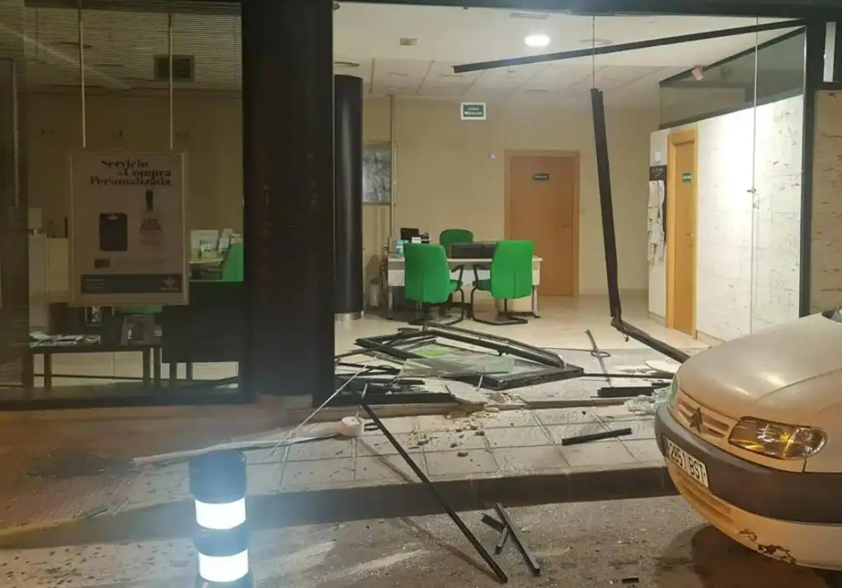 Intentan robar el cajero de una sucursal bancaria de Torremendo