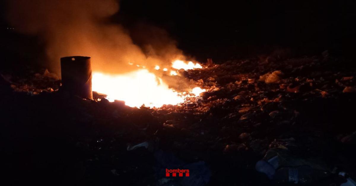 Incendio en la 'deixalleria' de Balaguer