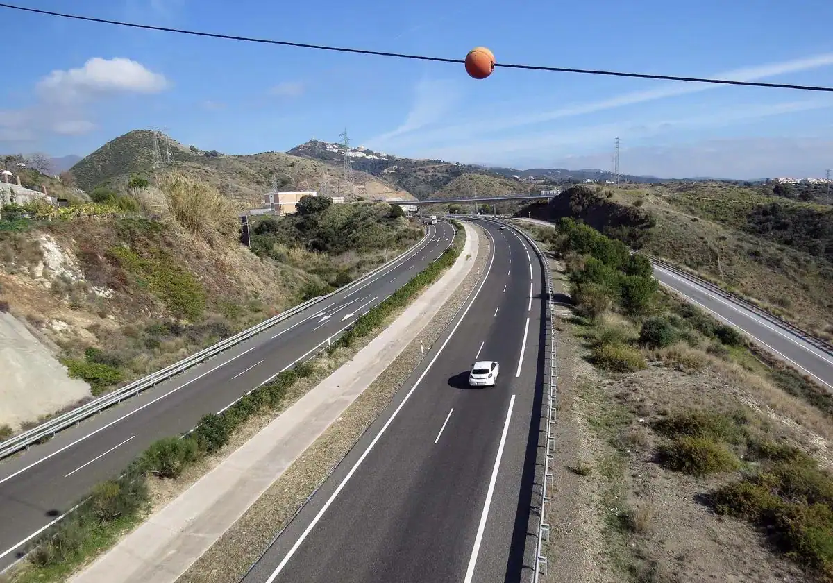 Muere un hombre de 38 años tras ser atropellado en la AP-7 en Estepona