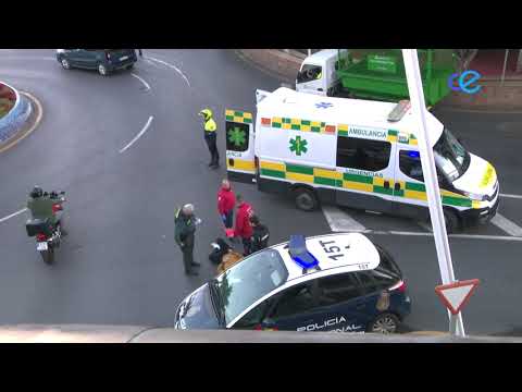 Accidente en la rotonda del Poblado Marinero