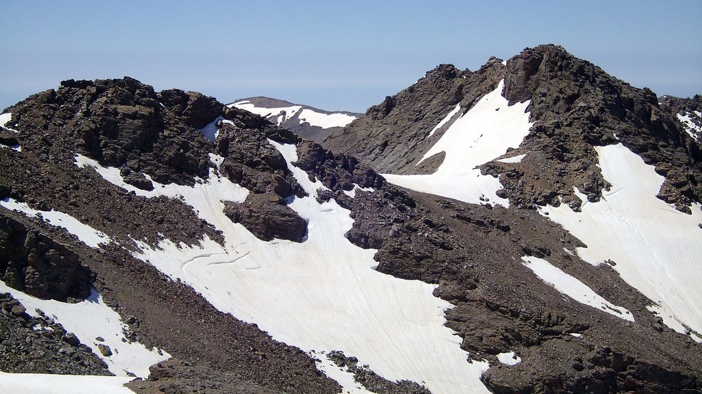 Muere un alpinista al caer desde 70 metros de altura