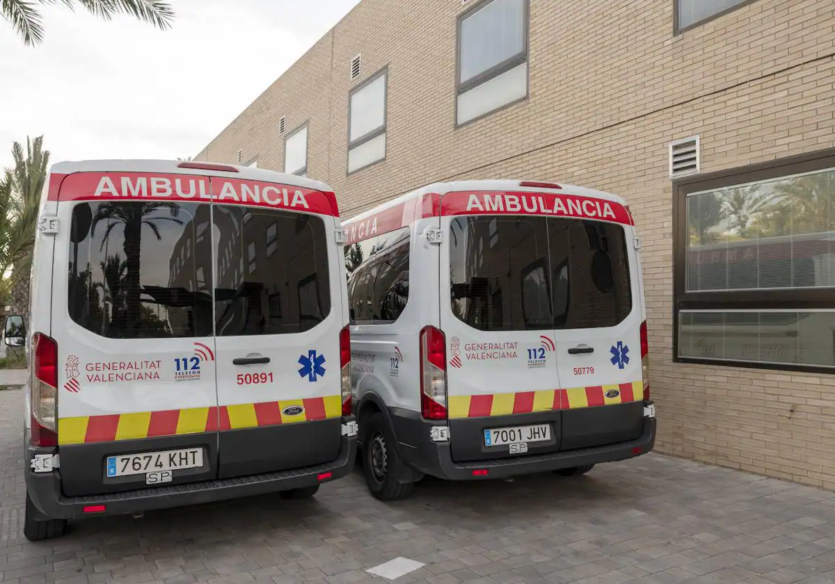 Herida una mujer en Alicante al volcar la furgoneta en la que iba