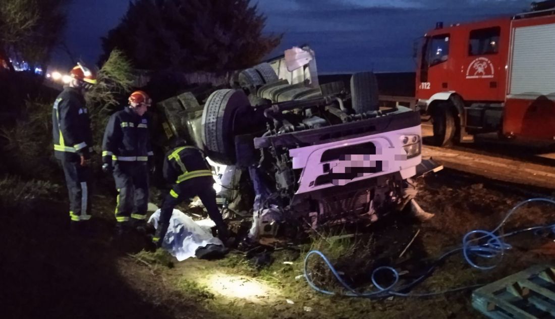 Trasladado al hospital un camionero tras sufrir un accidente en la A-52 en Zamora