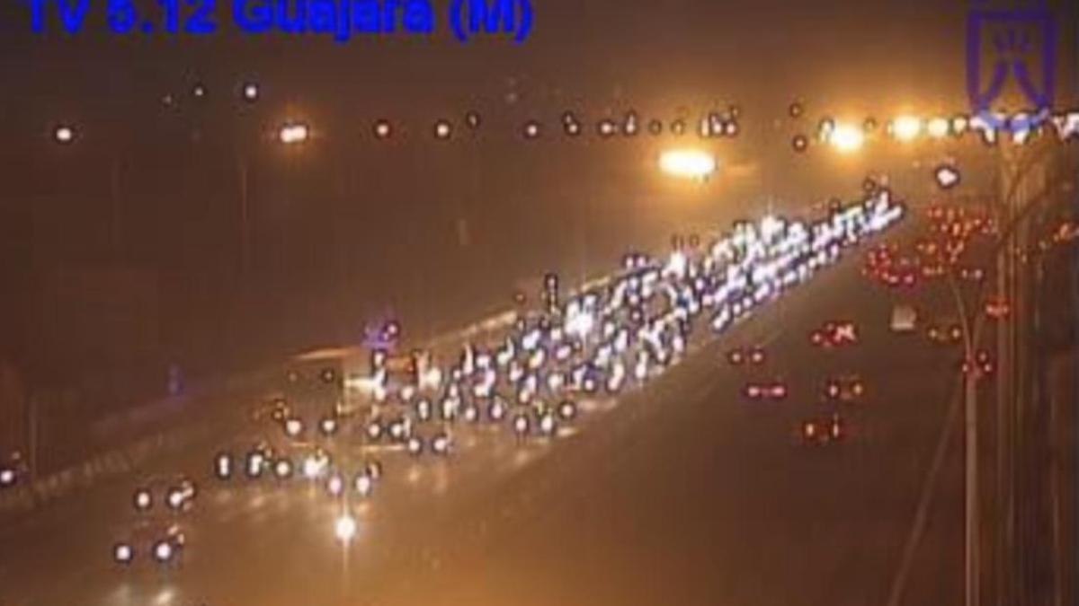 Atasco consecuencia del accidente de este jueves en la TF-5.