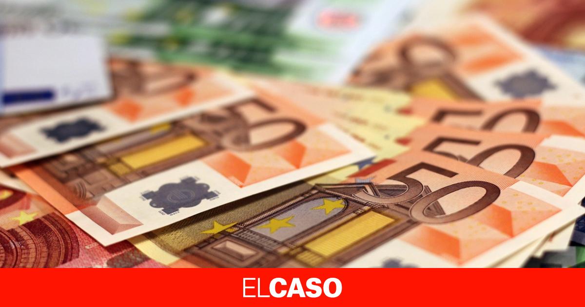 El banco casero que fabricaba billetes con cartulinas blancas: así han estafado 500.000 euros en Barcelona