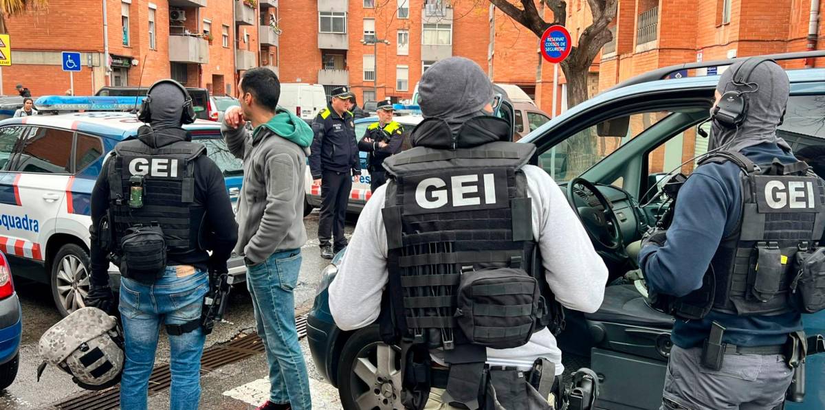 Mossos ‘toma’ el barrio Sant Josep Obrer de Reus a raíz de un tiroteo