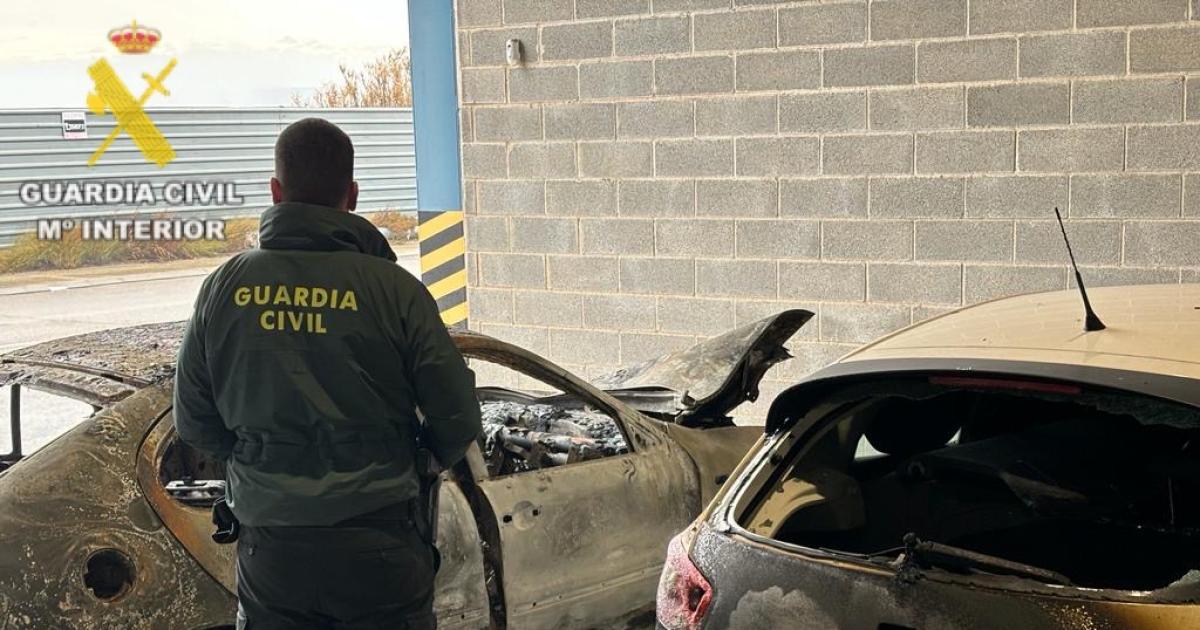 Detenido en Fraga hombre acusado de incendiar ocho vehículos y robar en el interior de otro