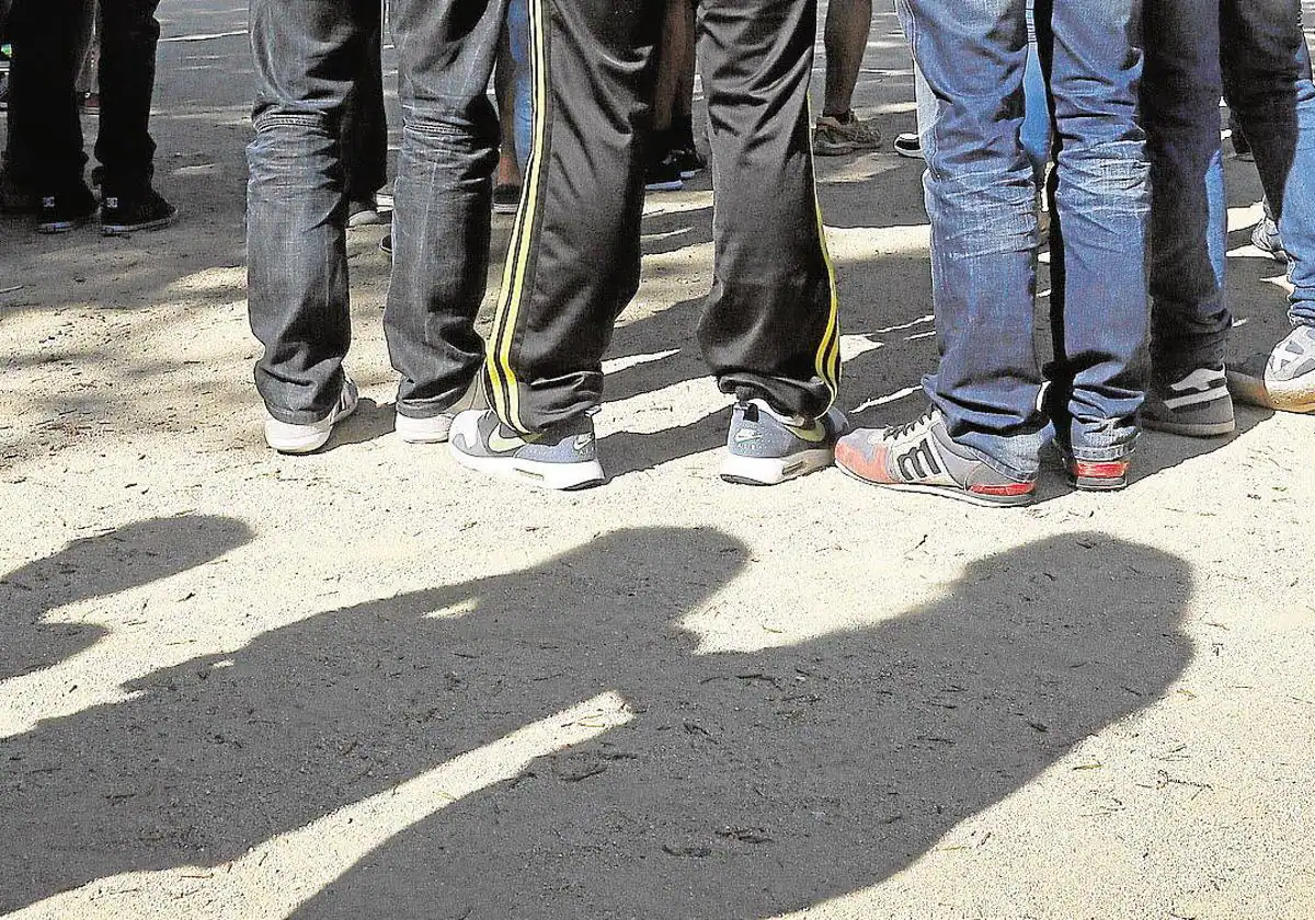 Detenidos tres menores en Málaga por acosar y amenazar a una compañera de instituto