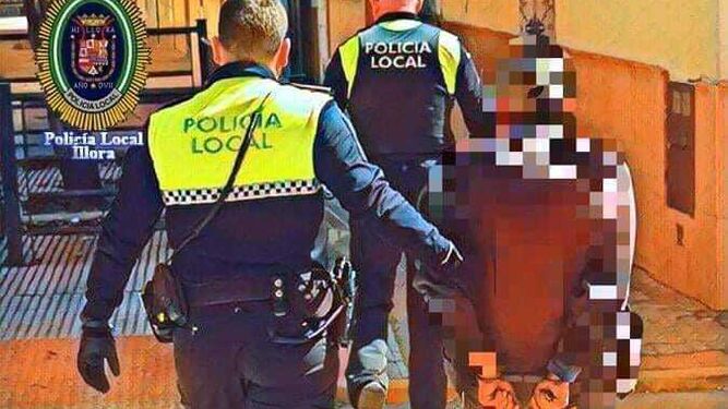 Los agentes detuvieron al copiloto.