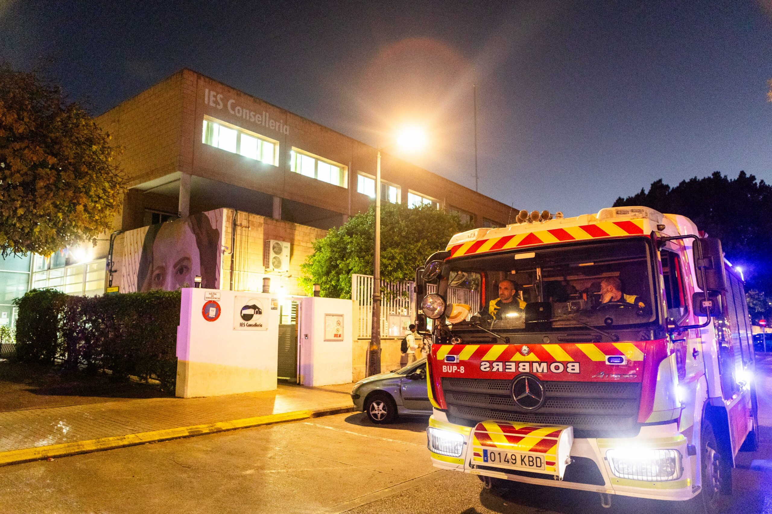 Muere un hombre tras un incendio en la calle Salamanca de Valencia