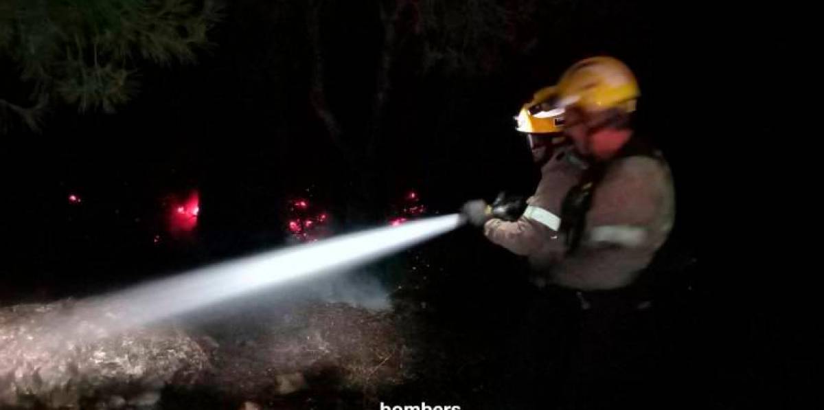 Fatal incendio de caravana en Flix: Encuentran a una persona sin vida