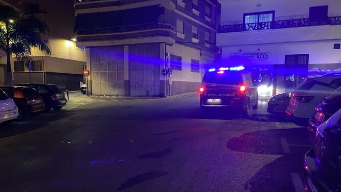 Herido de gravedad un hombre tras recibir varias puñaladas en el centro de Motril