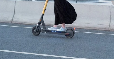 Los patinetes eléctricos prohibidos en las líneas de Alavabus